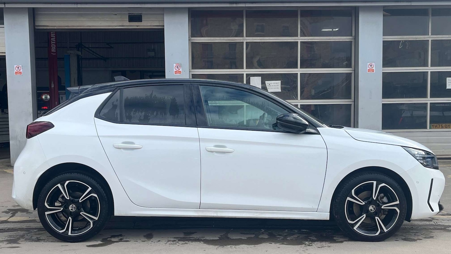 Used Vauxhall Corsa for sale - 77861305: Photo 5