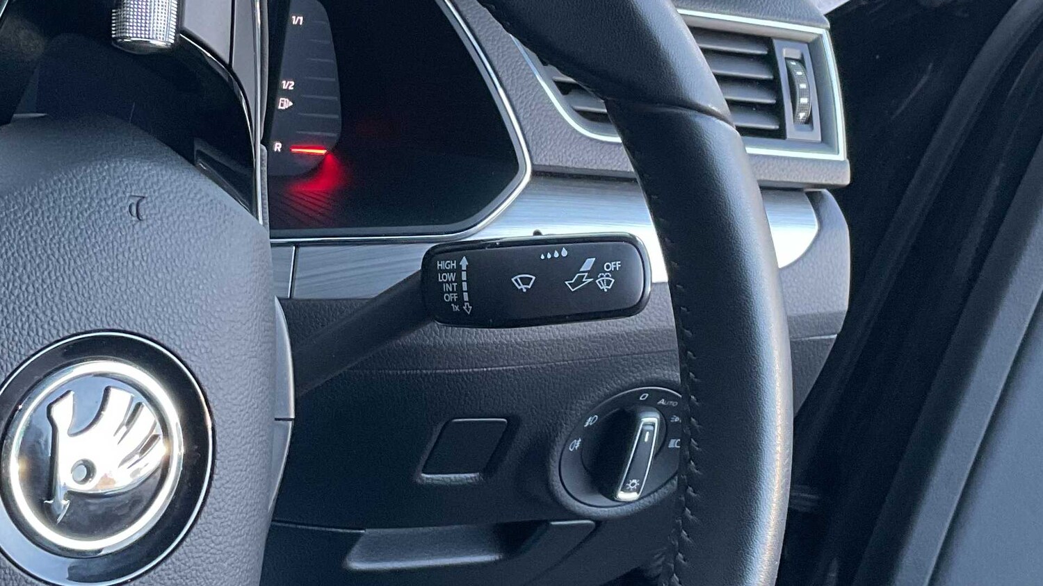 Used Skoda Superb for sale - 77861696: Photo 20