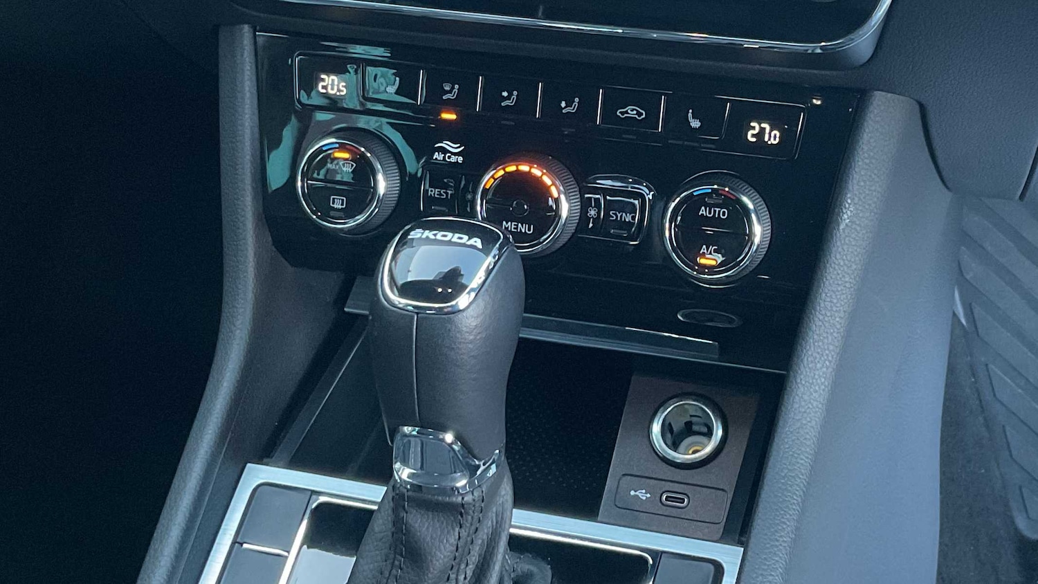 Used Skoda Superb for sale - 77861696: Photo 24