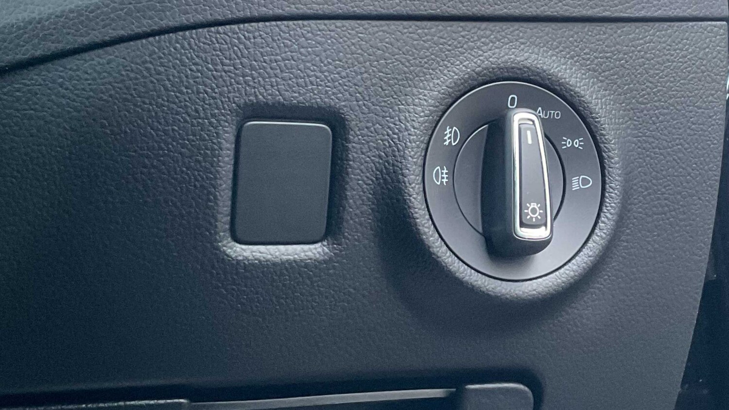 Used Skoda Superb for sale - 77861696: Photo 27