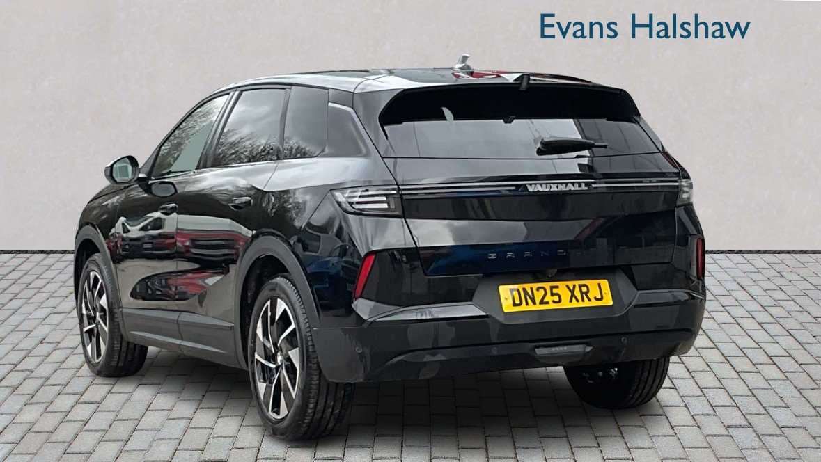 Used Vauxhall Grandland 2025 for sale - 77858740: Photo 3