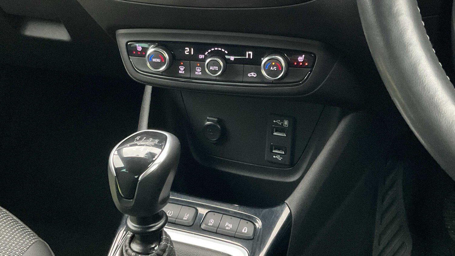 Used Vauxhall Crossland for sale - 77859676: Photo 25