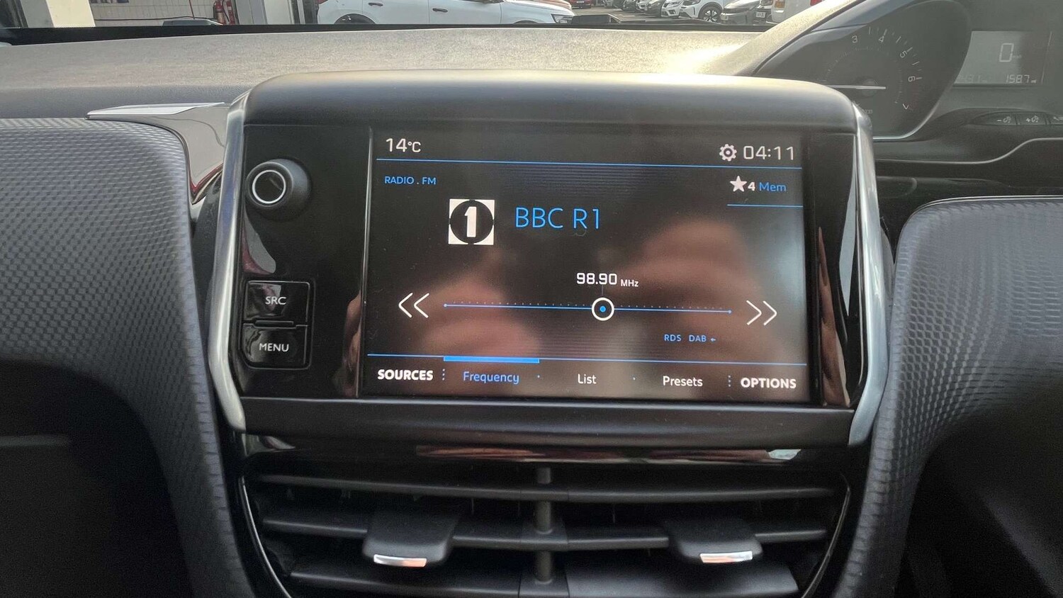 Used Peugeot 208 2017 for sale - 78052362: Photo 12