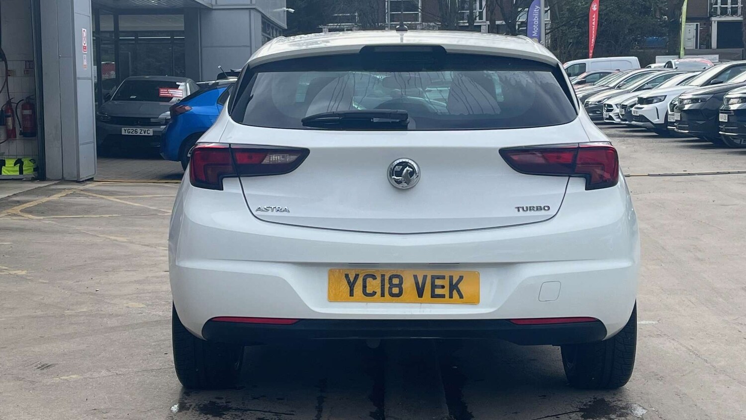 Used Vauxhall Astra for sale - 77862580: Photo 6