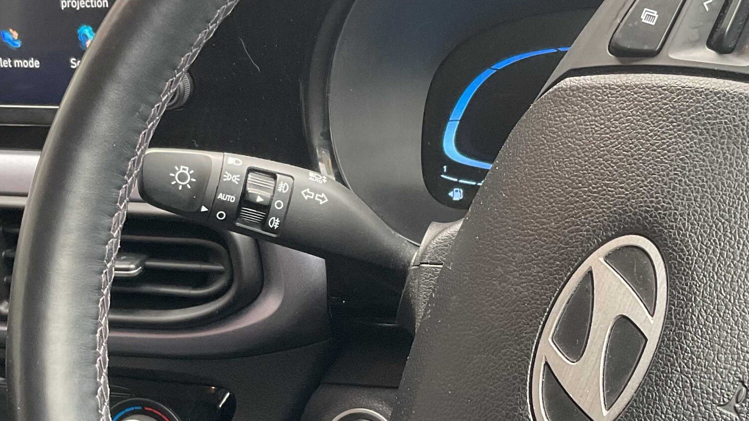 Used Hyundai i10 for sale - 77860577: Photo 20