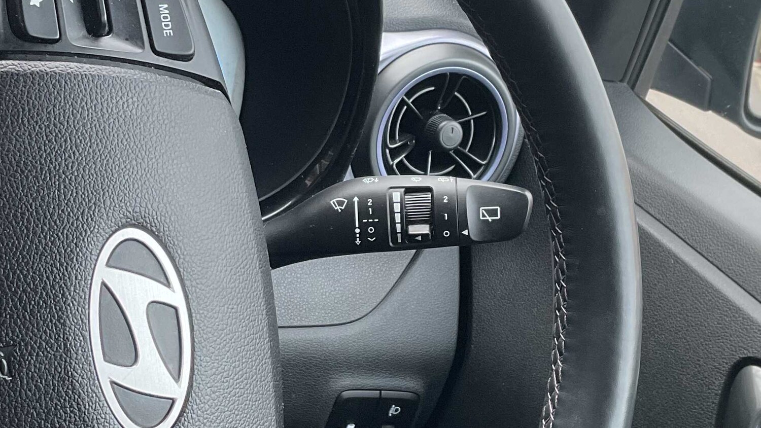 Used Hyundai i10 for sale - 77860577: Photo 21