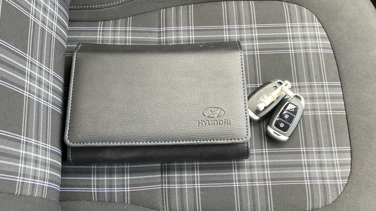 Used Hyundai i10 for sale - 77860577: Photo 26