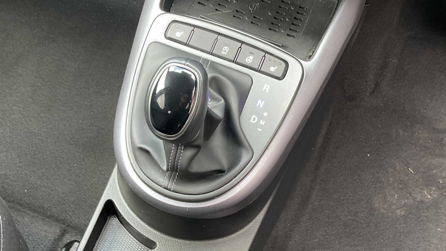 Used Hyundai i10 for sale - 77860577: Photo 28