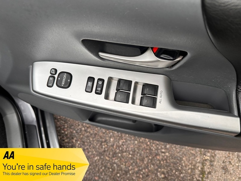 Used Toyota Prius+ 2014 for sale - 76510451: Photo 18