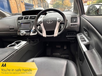 Used Toyota Prius+ 2014 for sale - 76510451: Photo