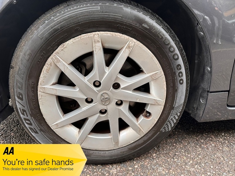 Used Toyota Prius+ 2014 for sale - 76510451: Photo 32