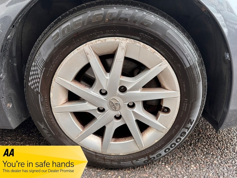 Used Toyota Prius+ 2014 for sale - 76510451: Photo 35