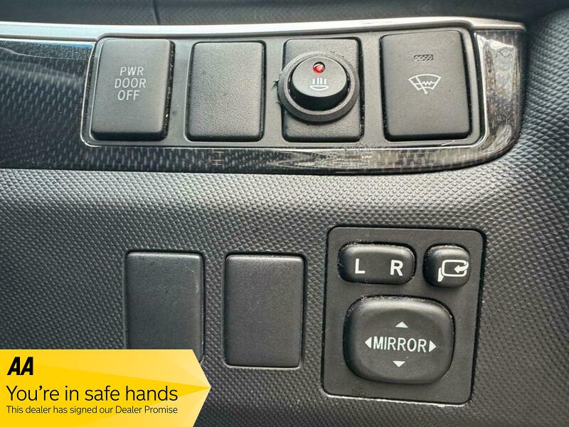 Used Toyota Estima 2012 for sale - 76280583: Photo 29