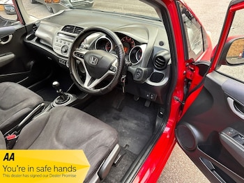 Used Honda Jazz 2010 for sale - 75613184: Photo