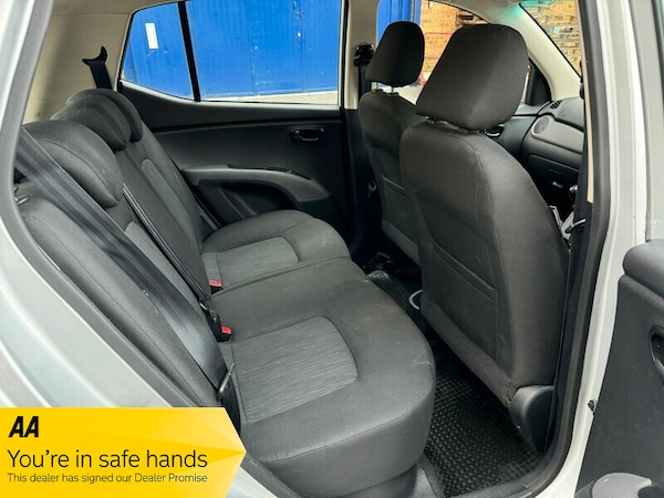 Used Hyundai i10 2013 for sale - 75528609: Photo 11