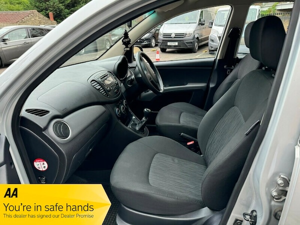 Used Hyundai i10 2013 for sale - 75528609: Photo 6