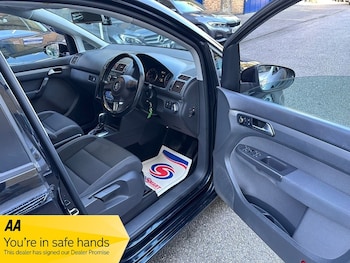 Used Volkswagen Touran undefined for sale - 78140952: Photo