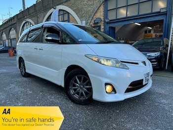 Used Toyota Estima 2024 for sale - 76296685: Photo 2