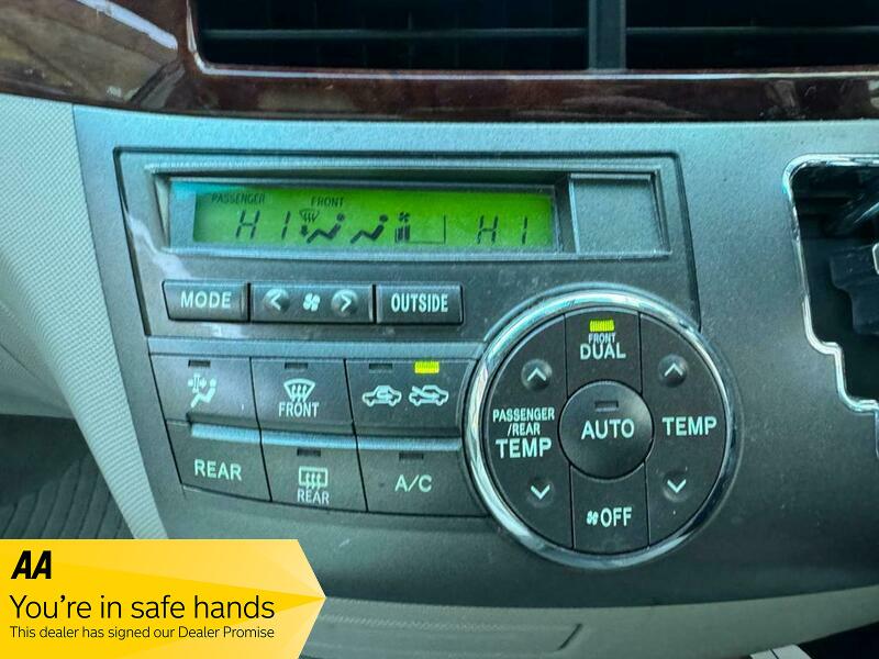 Used Toyota Estima 2011 for sale - 76296685: Photo 39