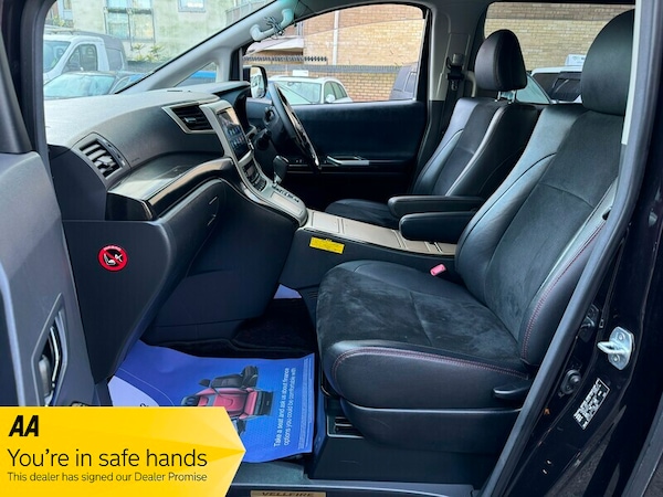 Used Toyota Vellfire 2013 for sale - 73048557: Photo 10