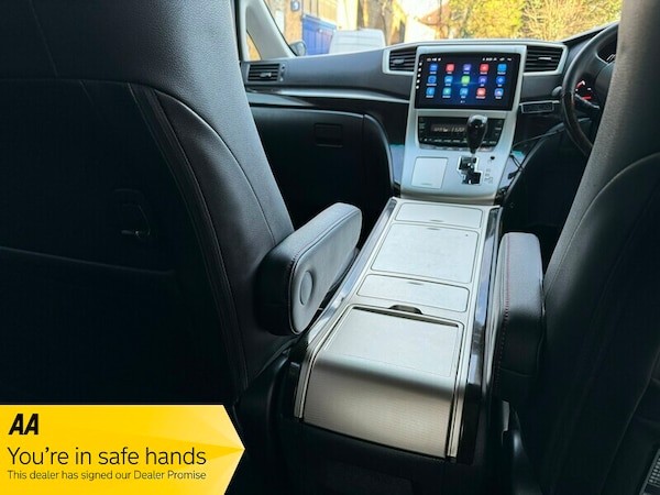 Used Toyota Vellfire 2013 for sale - 73048557: Photo 16