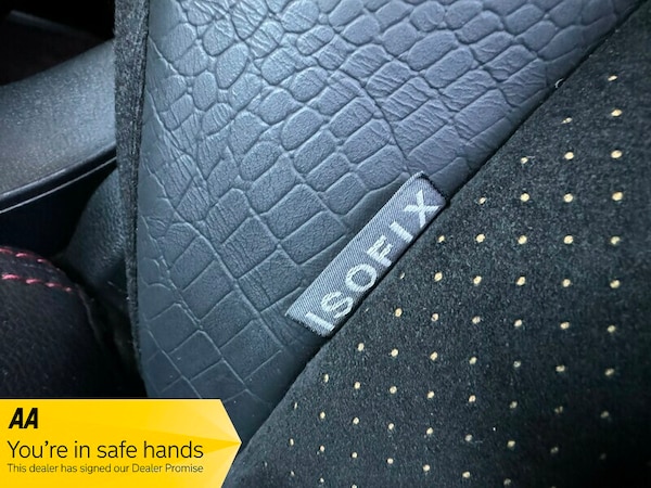 Used Toyota Vellfire 2013 for sale - 73048557: Photo 32