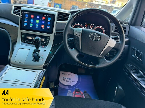 Used Toyota Vellfire 2013 for sale - 73048557: Photo 3