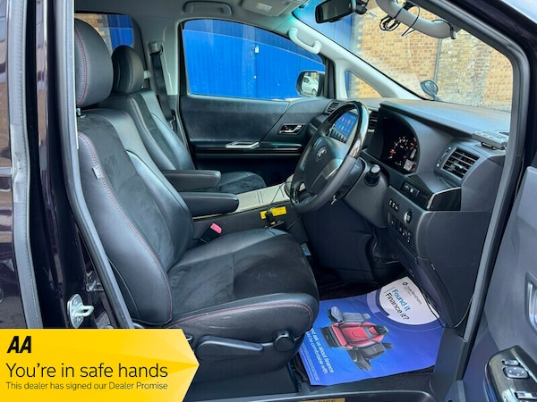 Used Toyota Vellfire 2013 for sale - 73048557: Photo 5