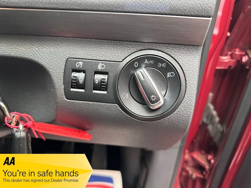 Used Volkswagen Touran 2014 for sale - 77921024: Photo 30