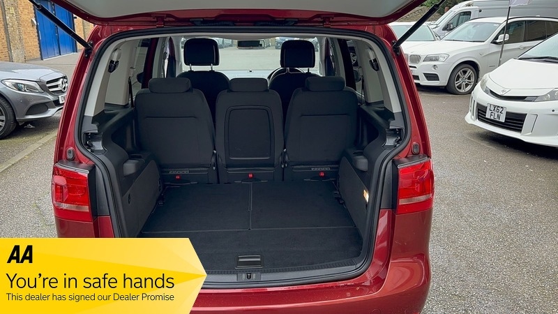 Used Volkswagen Touran 2014 for sale - 77921024: Photo 31