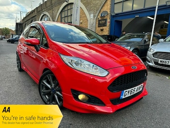 Used Ford Fiesta 2015 for sale - 75856983: Photo