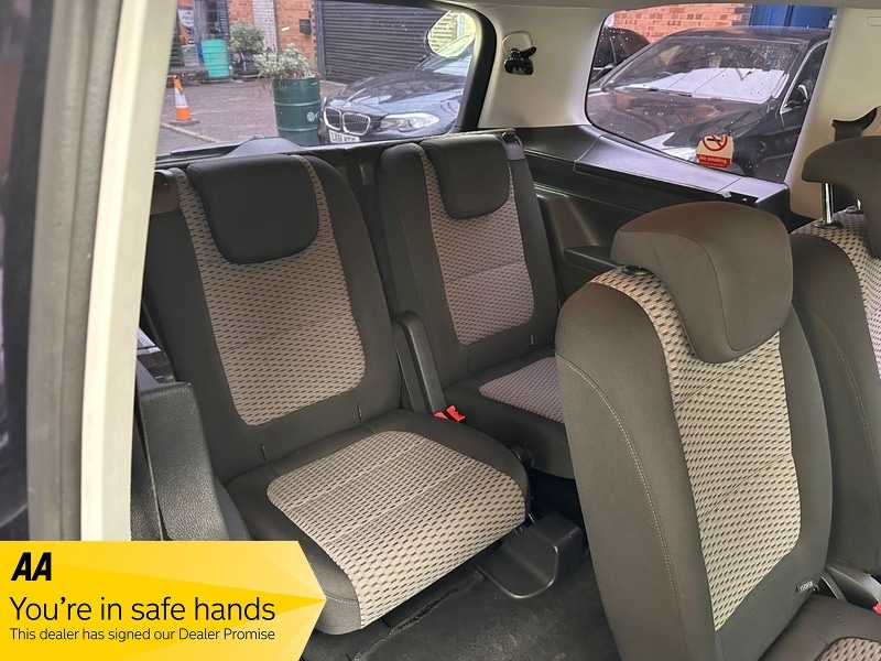 Used Volkswagen Sharan 2015 for sale - 76596075: Photo 25