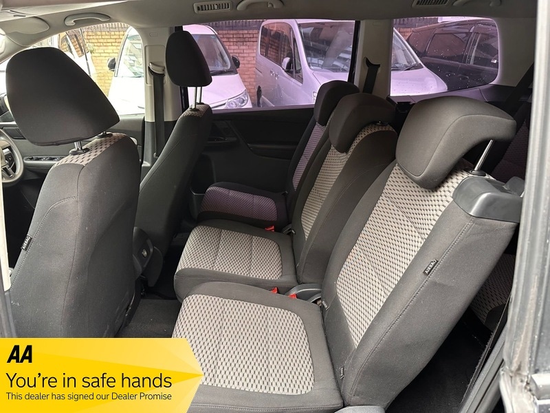 Used Volkswagen Sharan 2015 for sale - 76596075: Photo 6