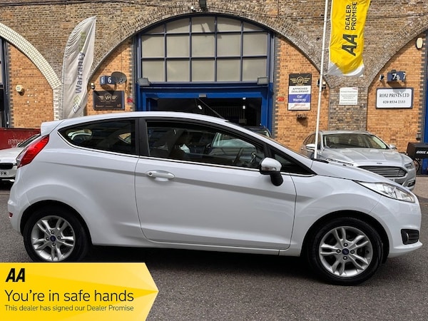 Used Ford Fiesta 2015 for sale - 75210408: Photo 23