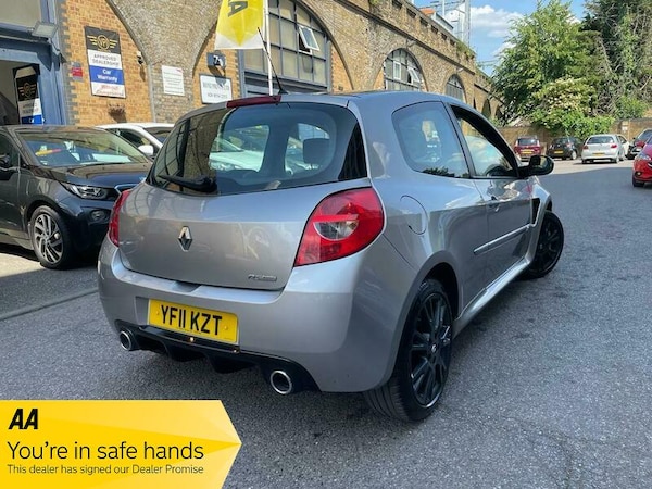 Used Renault Clio 2011 for sale - 67749779: Photo 15