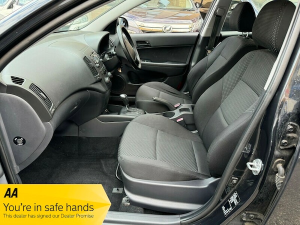 Used Hyundai i30 2011 for sale - 75676287: Photo 4