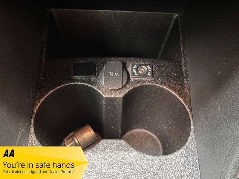 Used Volkswagen Polo 2012 for sale - 76665901: Photo 5