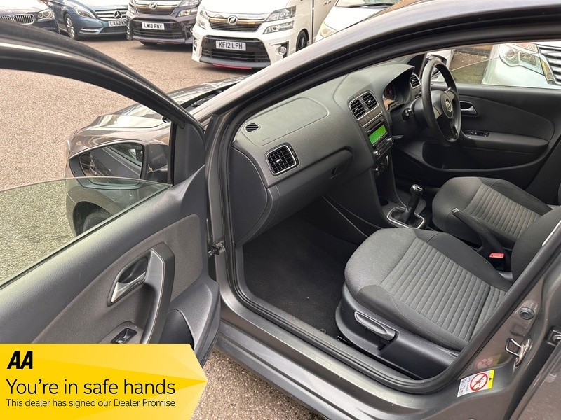 Used Volkswagen Polo 2012 for sale - 76665901: Photo 6