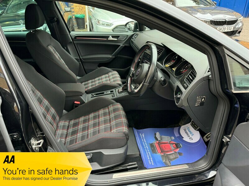 Used Volkswagen Golf 2024 for sale - 76296659: Photo 11