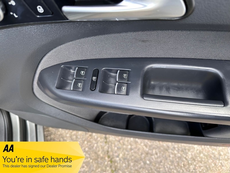 Used Volkswagen Touran 2014 for sale - 77836530: Photo 19