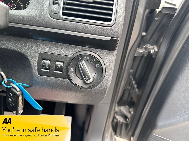 Used Volkswagen Touran 2014 for sale - 77836530: Photo 20