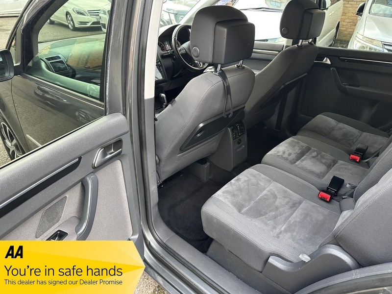 Used Volkswagen Touran 2014 for sale - 77836530: Photo 32