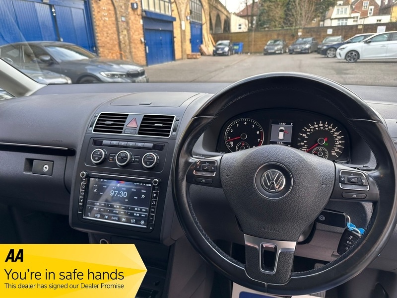 Used Volkswagen Touran 2014 for sale - 77836530: Photo 6