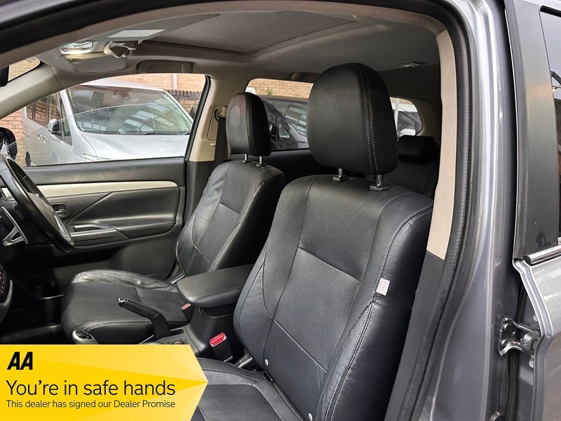 Used Mitsubishi Outlander 2014 for sale - 76596065: Photo 39