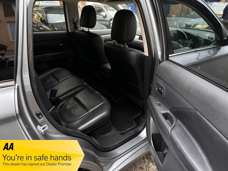 Used Mitsubishi Outlander 2014 for sale - 76596065: Photo 9