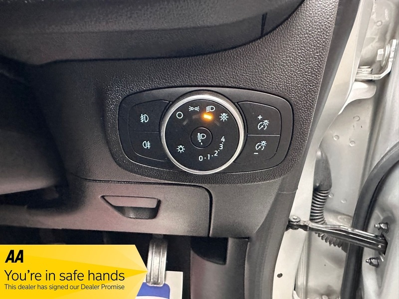 Used Ford Fiesta 2018 for sale - 77798494: Photo 21