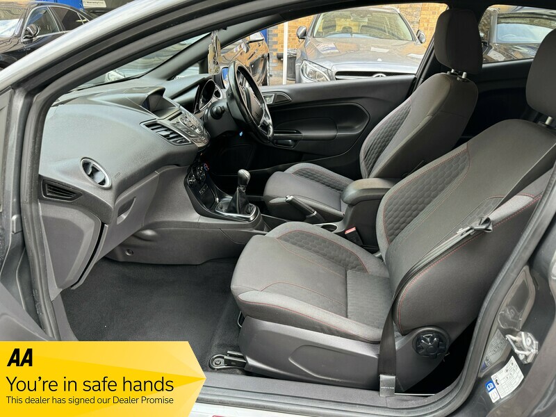 Used Ford Fiesta 2016 for sale - 76758782: Photo 5