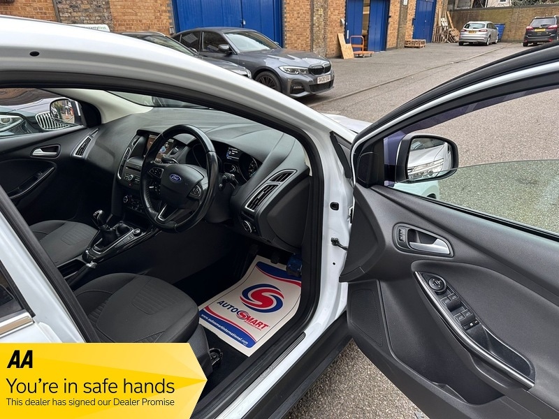 Used Ford Focus 2016 for sale - 77880722: Photo 4