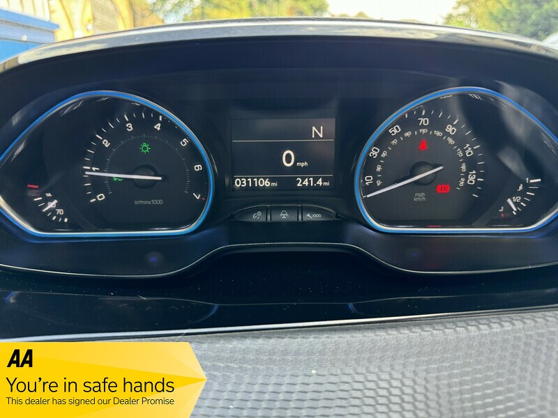 Used Peugeot 2008 2015 for sale - 76133083: Photo 24