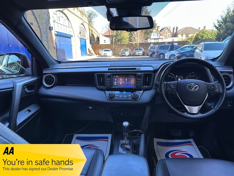 Used Toyota RAV4 2017 for sale - 77976857: Photo 18